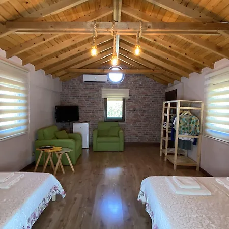 Bagban Bed & Breakfast 3*